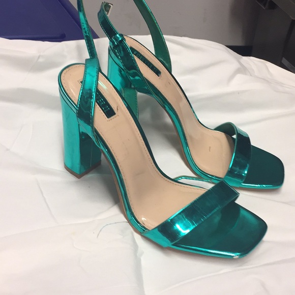 Forever 21 Turquoise heels - Picture 1 of 4